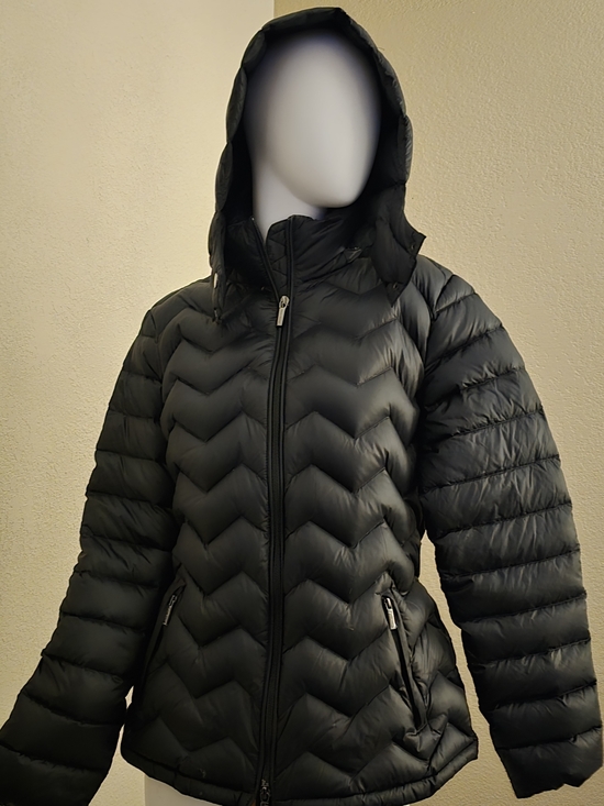 Armani Exchange Jackets & Blazers - Armani Exchange Women's Black Quilted Hooded Puffer Sz M